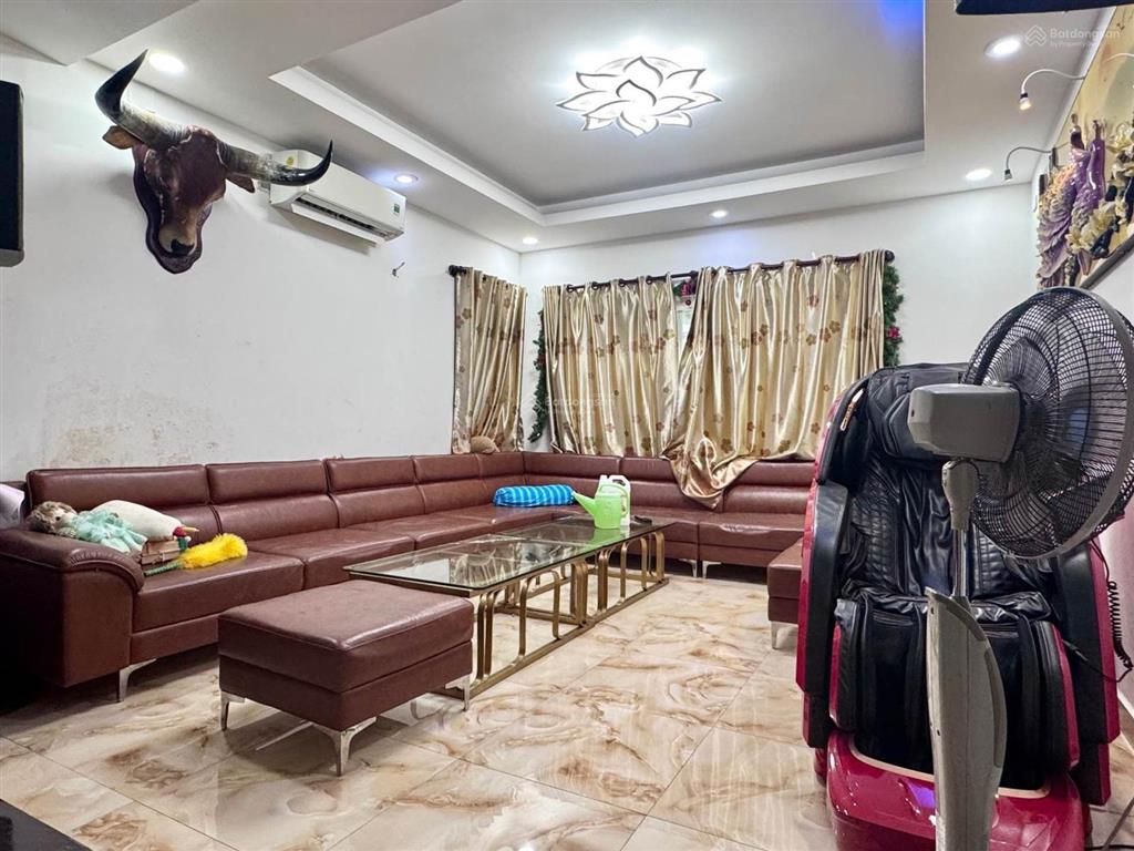 Biệt thự 4 tầng  dương bá trạc p1  q8  111m2  đường nhựa xe tải  vài bước qua q1, giá 16 tỷ