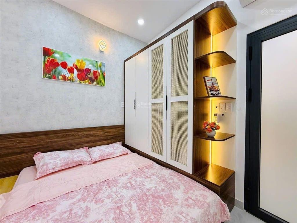 Nhà có phòng ngủ trệt! nhà 52m2 hoàng hoa thám, bình thạnh giá 3tỷ290. gần bv ung bướu. hẻm 6m