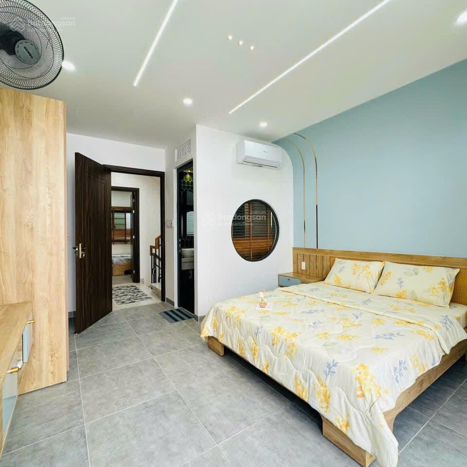 Chú hai bán nhà huỳnh văn bánh, phú nhuận. dt 44m2  3pn. đi sân bay chỉ 5p. hẻm 5m