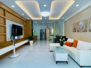 Nhà quận 3 có phòng ngủ trệt! ngay đường nguyễn văn mai giá chỉ 2tỷ940. gần chợ tân định. hẻm 4m