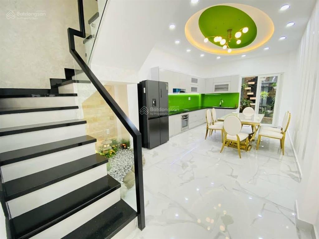 Tìm nhà 2,5tỷ phú nhuận  ở đây có  nhà 49,1m2 ngay trần kế xương. hẻm xe hơi. đủ pháp lý