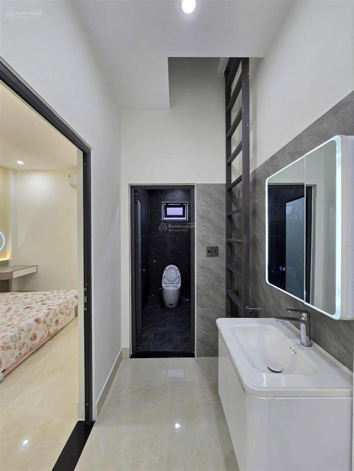 Nhà bình thạnh có pn trệt  ngay ngô tất tố, p19  dt 54m2 giá 2tỷ9 còn tl  gần chợ thị nghè