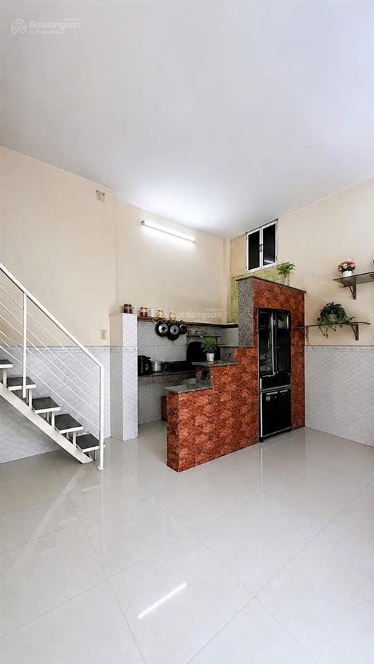 Bán nr tại trần văn đang, 3,3 tỷ, 25m2, 1pn, 1wc, pháp lý đầy đủ