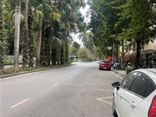 Bán nhà liền kề tại khu đô thị ecopark, 17,8 tỷ, 80m2, sđcc, thiện chí bán