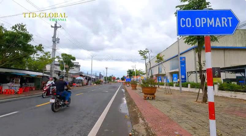 Bán đất mặt tiền đường số 5, thị trấn tiểu cần, trà vinh  4500m2 full thổ cư