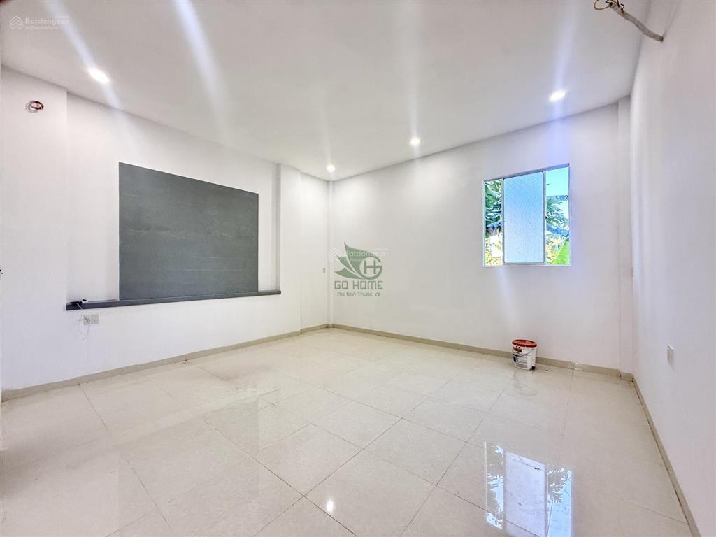 Mặt bằng riêng biệt mới 120m2 khu bàn cờ phước long giá 18 triệu/tháng