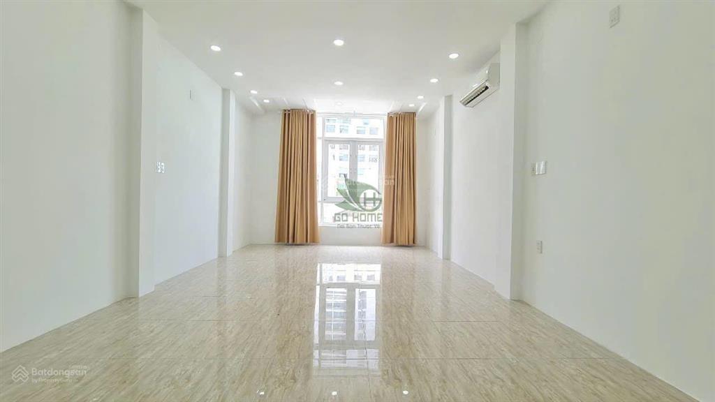 Cho thuê nhà ở kinh doanh 4 phòng gần biển giá 20 triệu/tháng