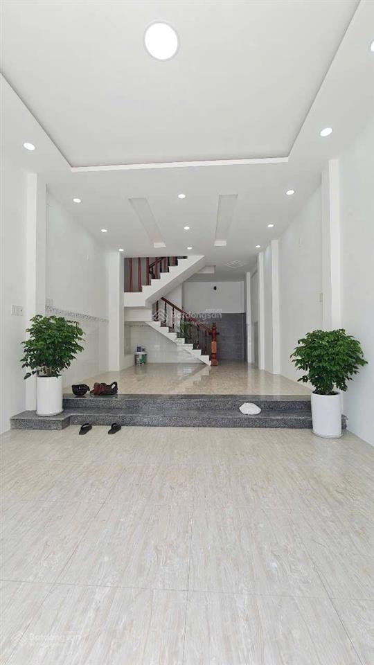 Cho thuê nhà ở kinh doanh 4 phòng gần biển giá 20 triệu/tháng