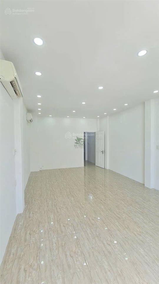 Cho thuê nhà ở kinh doanh 4 phòng gần biển giá 20 triệu/tháng