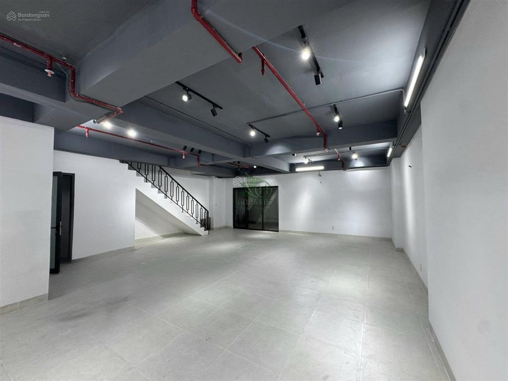 Shophouse ct3 vĩnh điểm trung 210m2 mặt đường chính giá 25 triệu/tháng