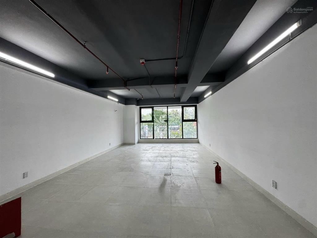 Shophouse ct3 vĩnh điểm trung 210m2 mặt đường chính giá 25 triệu/tháng
