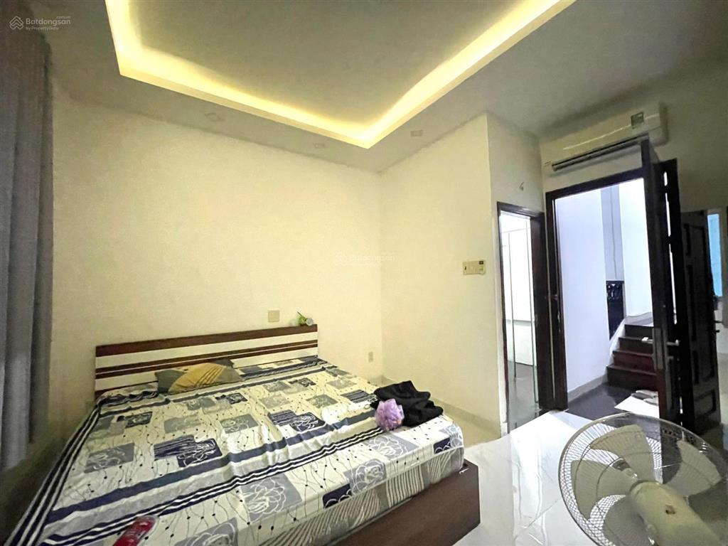 Nhà nguyên căn 3 tầng mặt tiền ở vcn phước hải, giá 18,5 triệu/ tháng