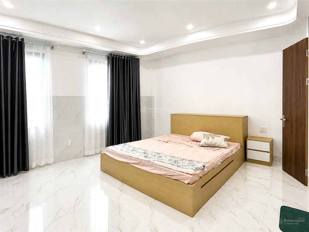 Nhà nguyên căn 3 phòng ngủ đầy đủ nội thất có thang máy kđt hà quang 2 giá 27 triệu/ tháng