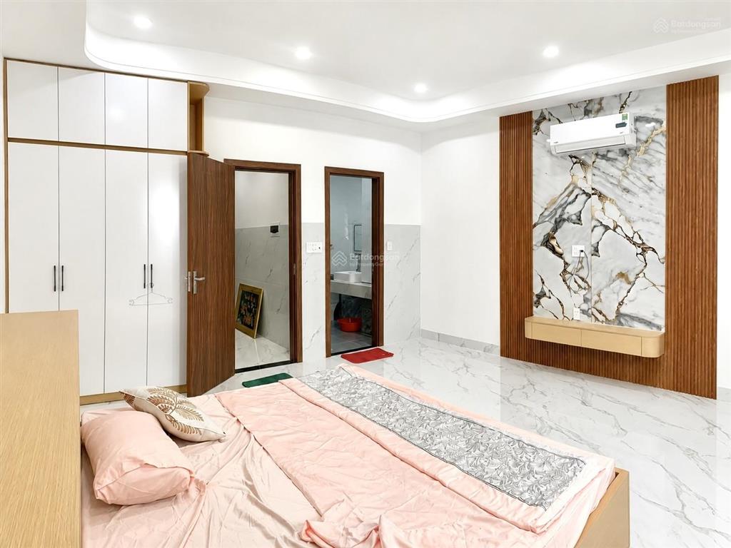 Nhà nguyên căn 3 phòng ngủ đầy đủ nội thất có thang máy kđt hà quang 2 giá 27 triệu/ tháng