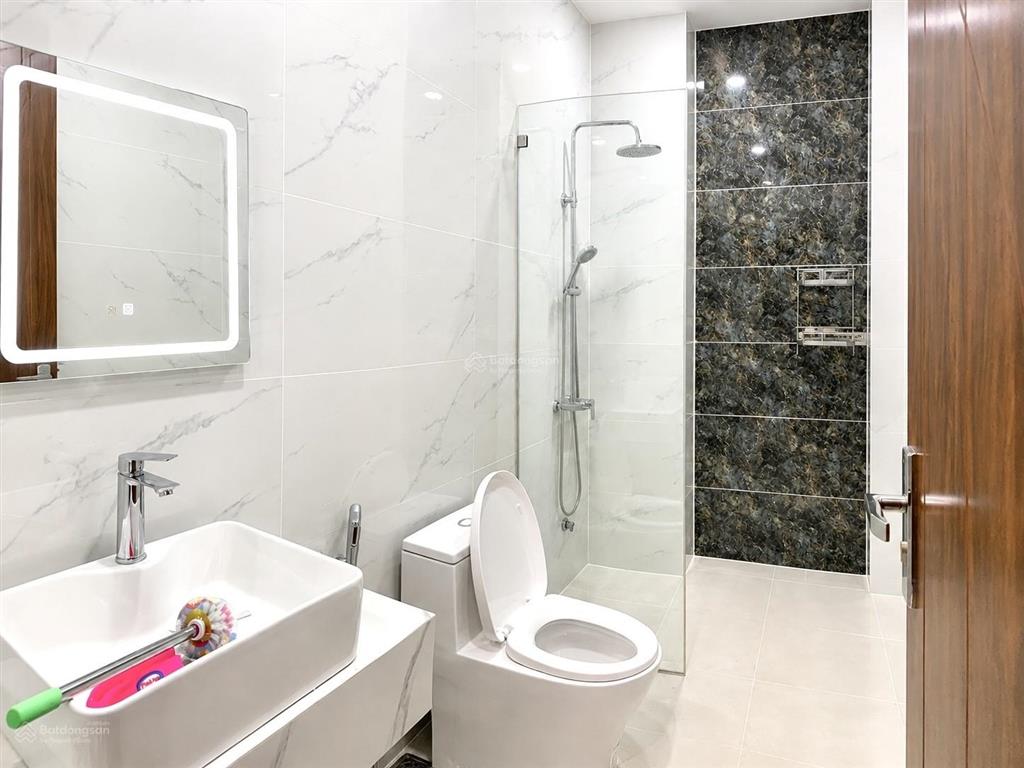 Nhà nguyên căn 3 phòng ngủ đầy đủ nội thất có thang máy kđt hà quang 2 giá 27 triệu/ tháng