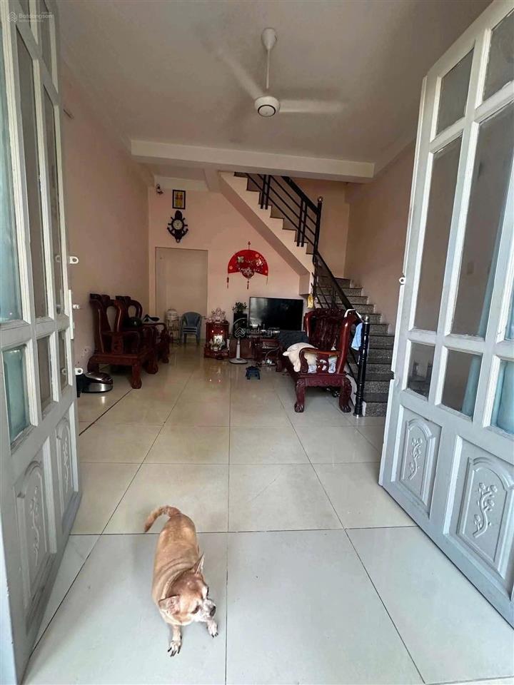 Nhà 2 tầng hẻm vf3 đỗ xuân hợp ngay ga metro bình thái