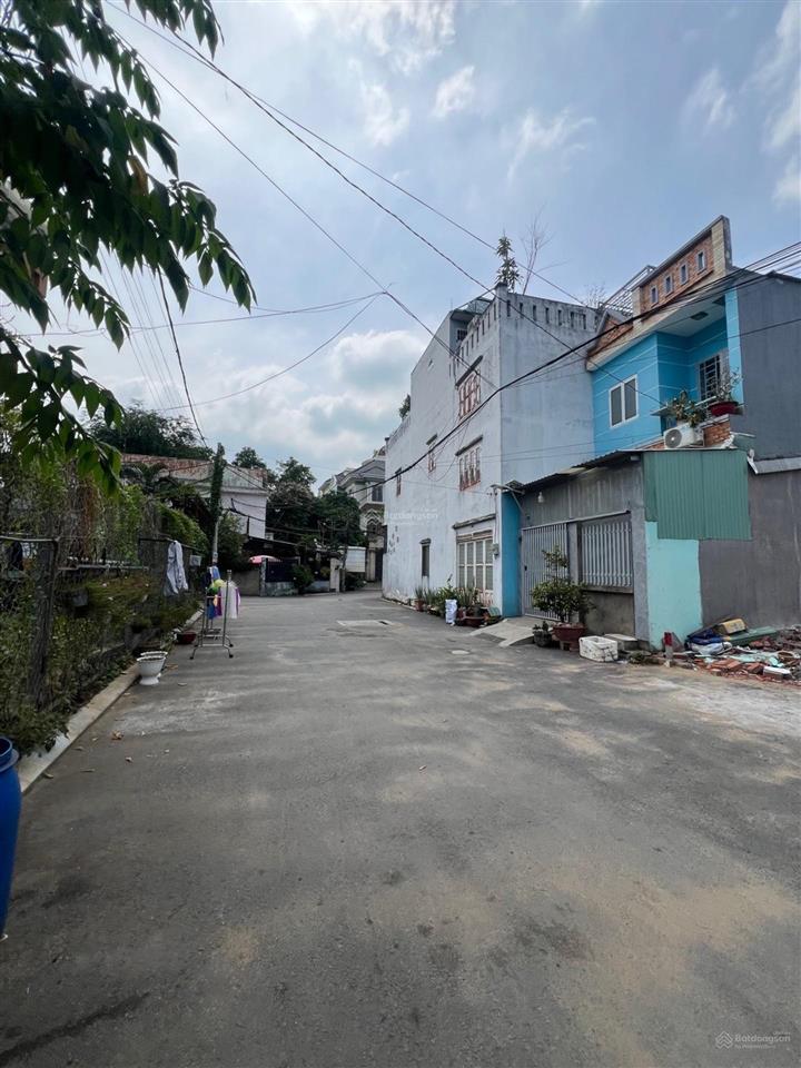Lô đất hẻm 8m trục đình phong phú  giá tốt khu vực