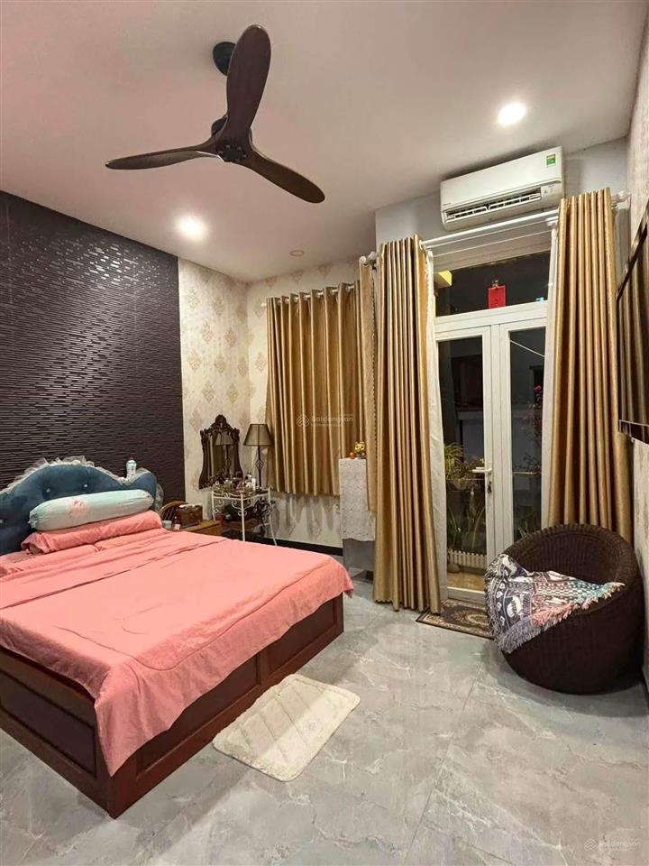 Nhà đẹp 2 tầng hẻm xe hơi đường 160 lã xuân oai  q9