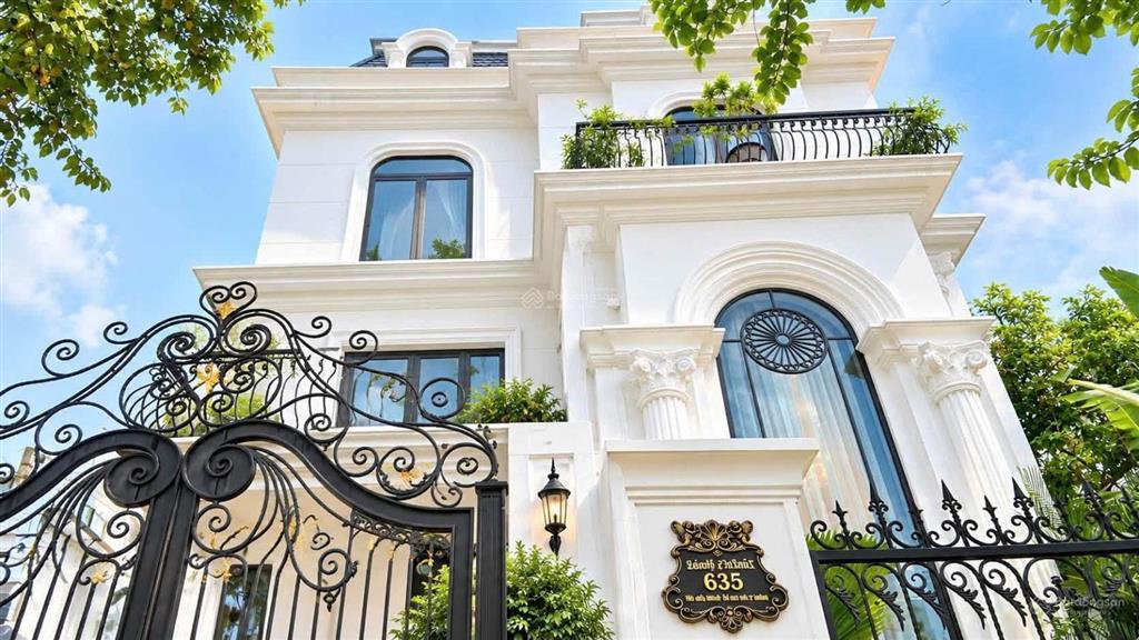 Bán biệt thự sao đỏ 200m2 sân vườn luxury  phạm văn đồng hải phòng | cạnh pearl river hotel