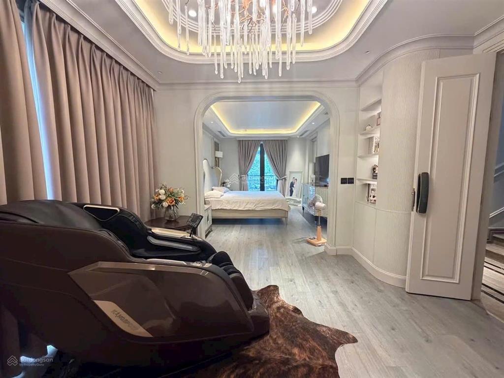 Bán biệt thự sao đỏ 200m2 sân vườn luxury  phạm văn đồng hải phòng | cạnh pearl river hotel