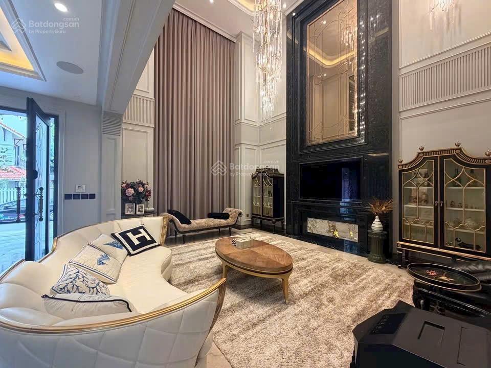 Bán biệt thự sao đỏ 200m2 sân vườn luxury  phạm văn đồng hải phòng | cạnh pearl river hotel