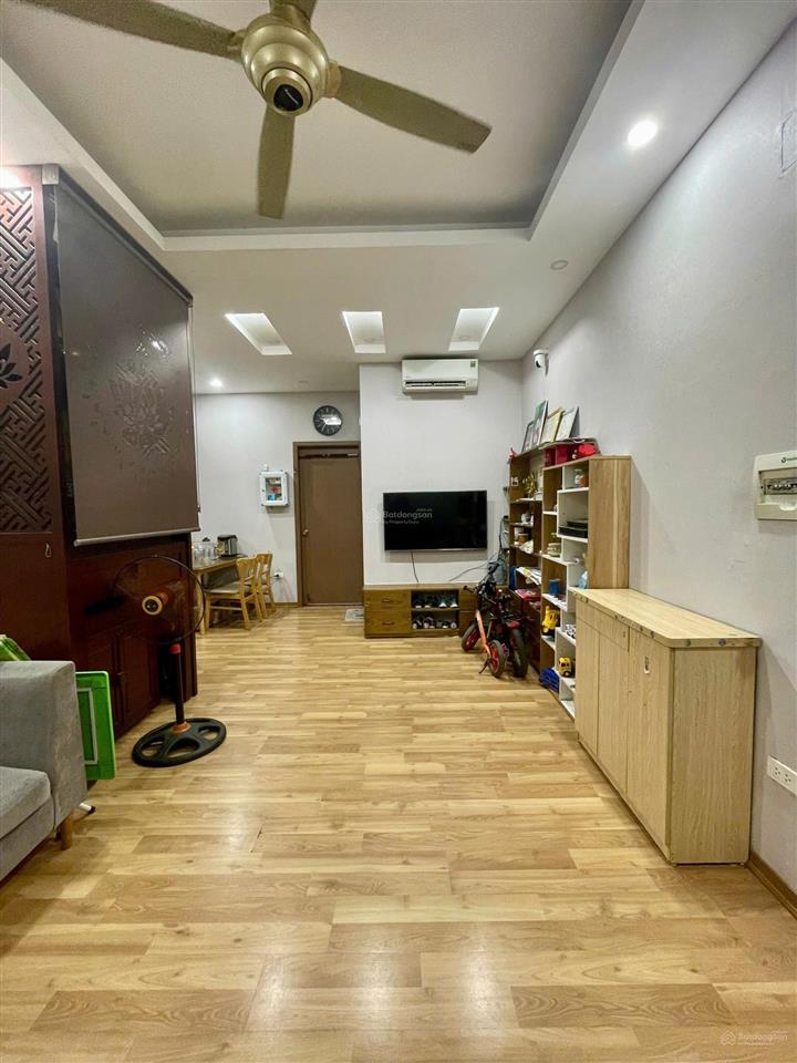 Chính chủ bán cc 64m², 2n 2vs (2 ban công rộng)
