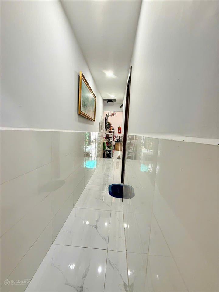Mtkd  hxh thông  ngay đh tài chính  65m², 2 tầng  sổ chuẩn  7.x tl