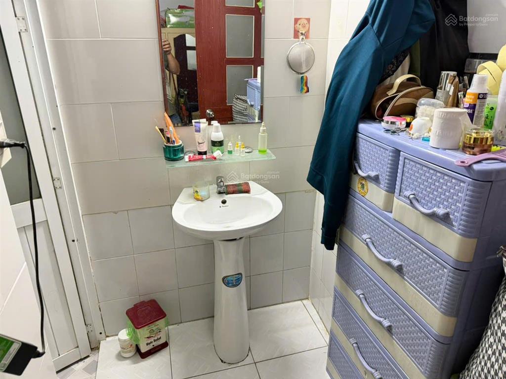 3 tầng  lô nhì bùi văn ba  ngag 5.17m  hxh  10pn  dòng tiền 10tr/1tg  sổ riêng  8.x tl