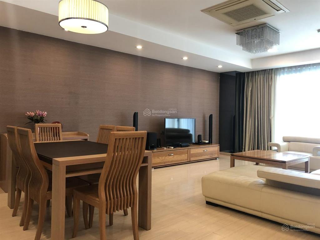 Chuyển nhượng căn hộ 2pn tầng đẹp, nội thất xịn xò  0989 628 ***