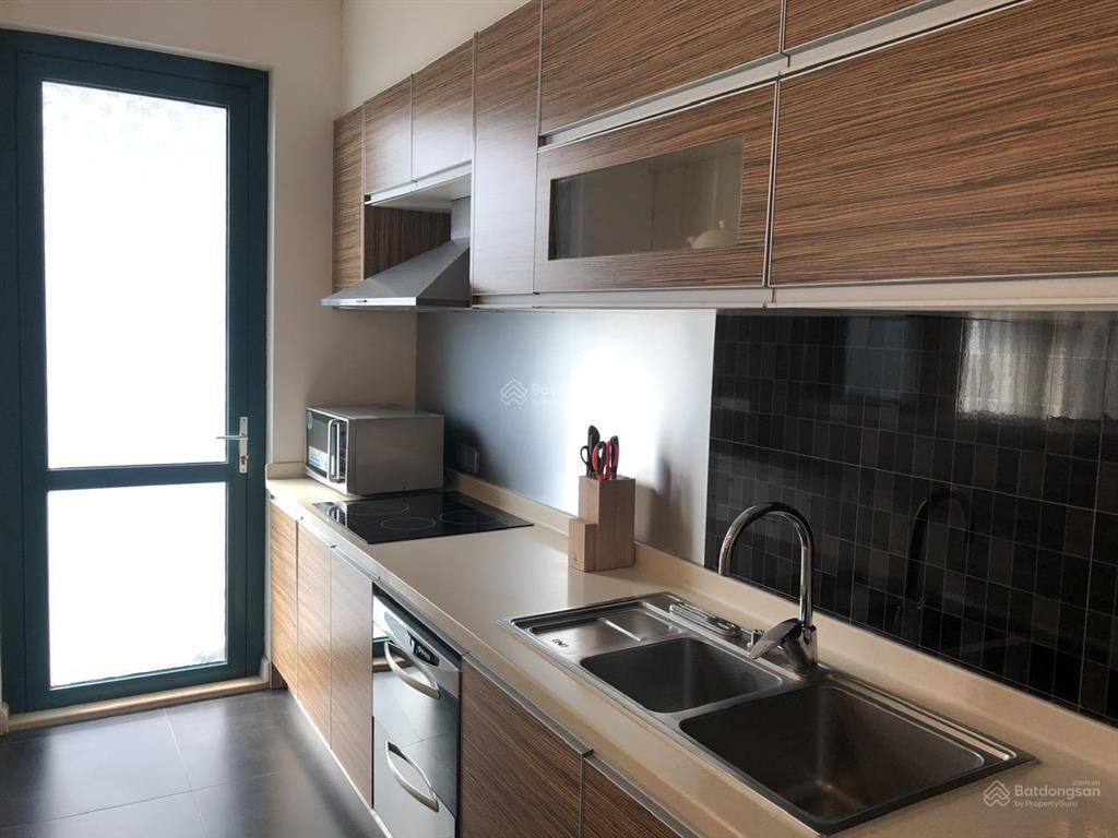 Chuyển nhượng căn hộ 2pn tầng đẹp, nội thất xịn xò  0989 628 ***