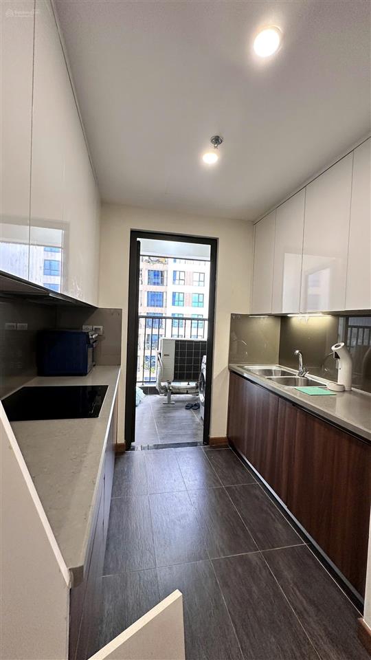 Bán nhanh căn hộ cao cấp tòa 6th element 2pn2vs  slot xe  full đồ  giá thương lượng