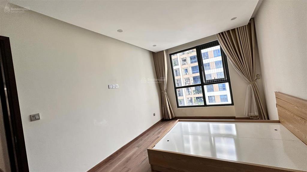 Bán nhanh căn hộ cao cấp tòa 6th element 2pn2vs  slot xe  full đồ  giá thương lượng