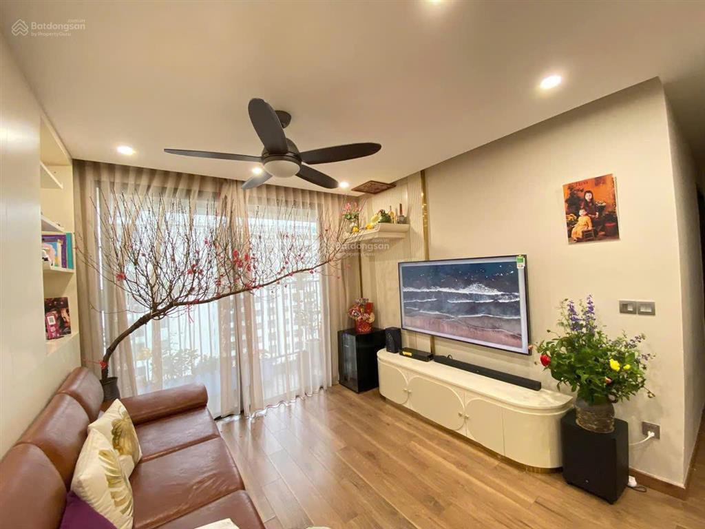 Bán nhanh căn hộ cao cấp tòa 6th element 2pn 2vs  full nội thất  tầng trung  slot xe  giá rẻ