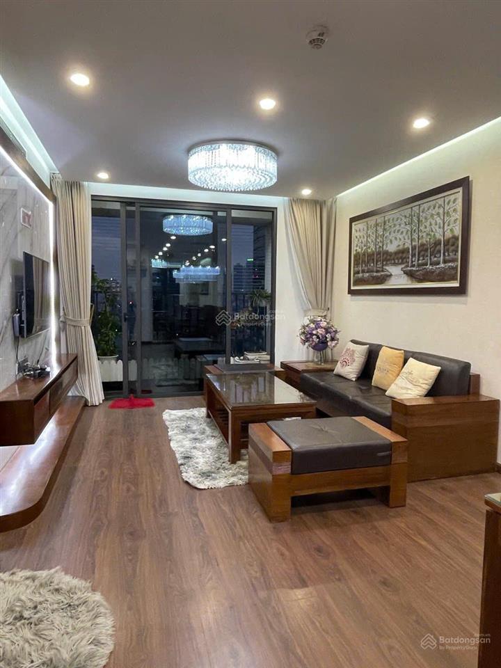 Cho thuê căn hộ tòa cao cấp 6th elemenet dt 109m2 3pn 2vs, full đồ, 2 slot xe, căn góc, giá rẻ