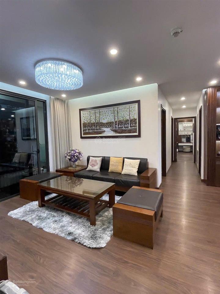 Cho thuê căn hộ tòa cao cấp 6th elemenet dt 109m2 3pn 2vs, full đồ, 2 slot xe, căn góc, giá rẻ