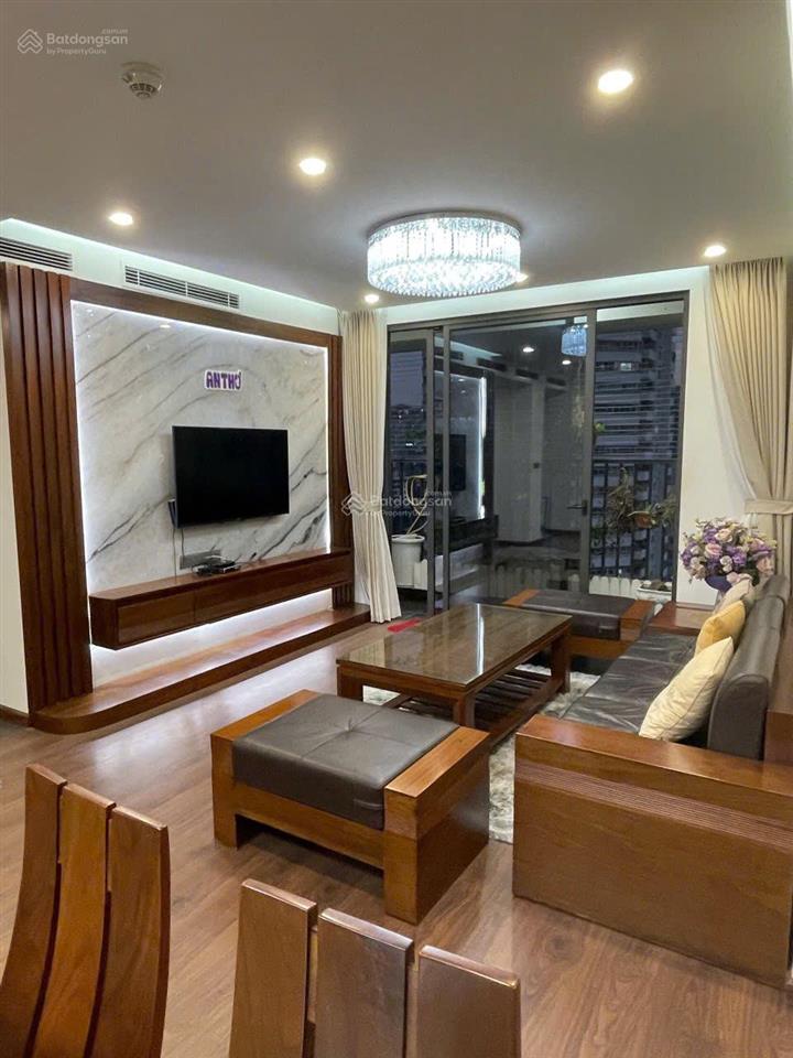Cho thuê căn hộ tòa cao cấp 6th elemenet dt 109m2 3pn 2vs, full đồ, 2 slot xe, căn góc, giá rẻ