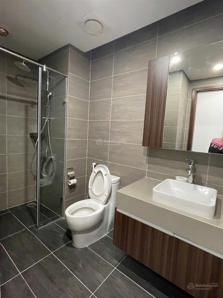 Cho thuê căn hộ tòa cao cấp 6th elemenet dt 109m2 3pn 2vs, full đồ, 2 slot xe, căn góc, giá rẻ