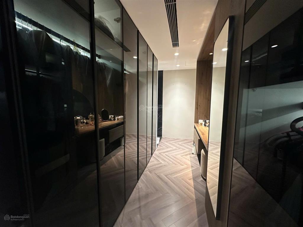 Bán căn hộ view hồ tây đẹp nhất toà 2pn2vs  giá rẻ nhất thị trường