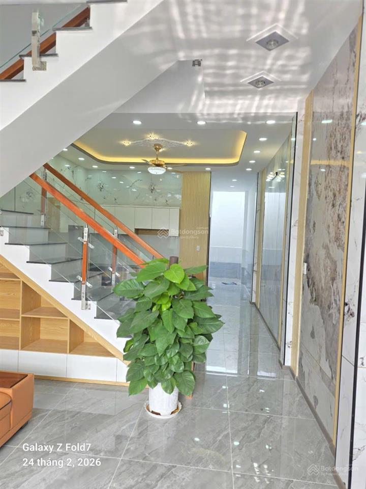Chỉ 2,49 tỷ bán nhà phố mới 5,2m*23m gần chợ đêm nguyễn văn dương đức hoà long an