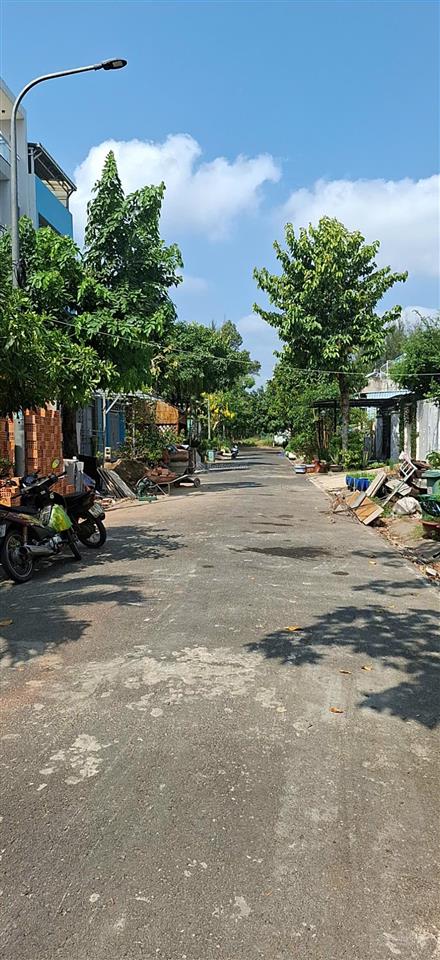 Bán gấp đất nền sổ đỏ 5 x 23.5 đã có sổ kdc phú xuân giá 63tr thương lượng, bao thủ tục sang sổ