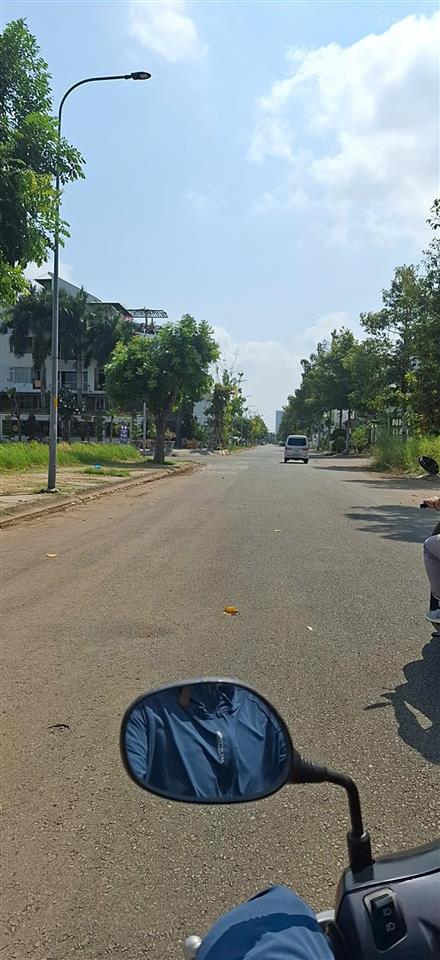 Bán gấp đất nền sổ đỏ 5 x 23.5 đã có sổ kdc phú xuân giá 63tr thương lượng, bao thủ tục sang sổ