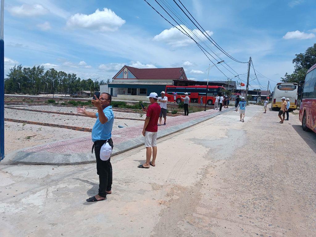 Cần bán mảnh đất  mặt biển Quảng Trị giá 400 triệu