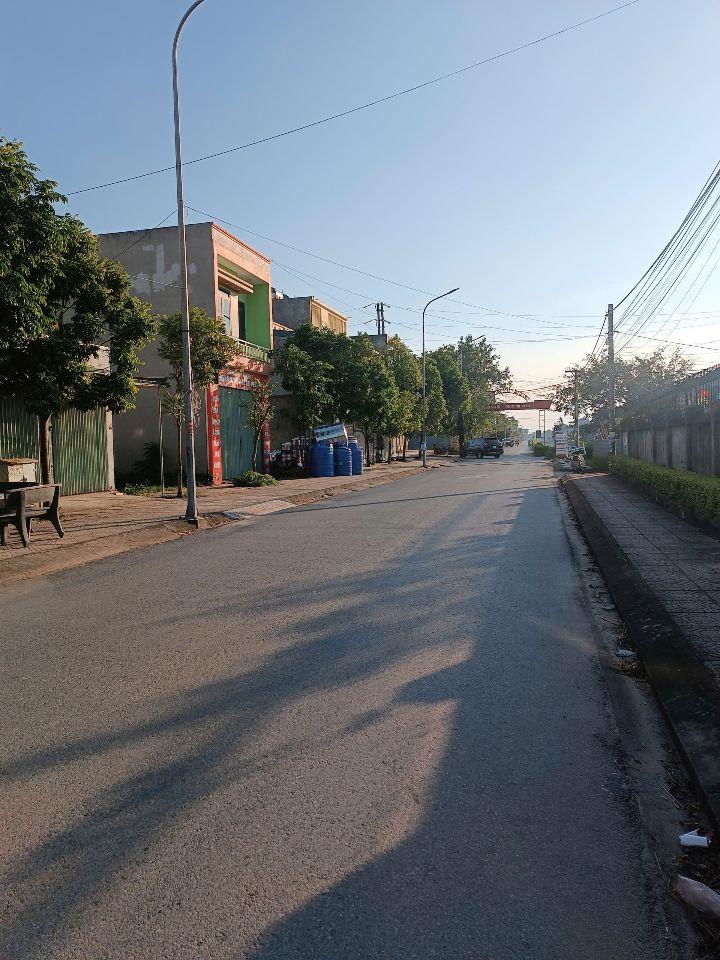 cần bán mảnh đất mặt biển 100m2 giá 1,3 tỷ