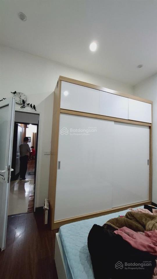 Chính chủ bán nhà tư đình  long biên  54m2 x 3 tầng đẹp ở ngay  hướng đông nam mát mẻ (miễn mg)