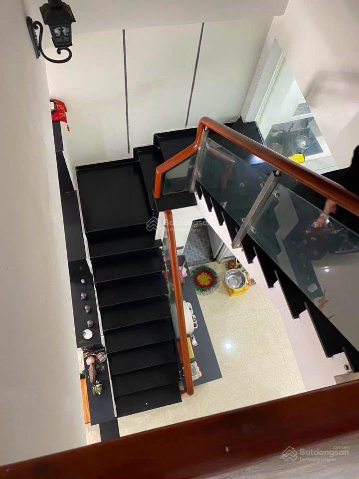Tổng giảm 400tr  ngay khu tên lửa  56m2 ( nở hậu )  tỉnh lộ 10 ( an lạc )  sát mt  chỉ 4.3 tỷ.
