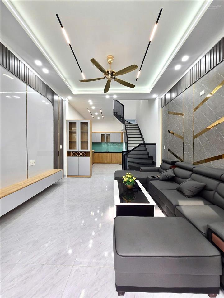 Bán gấp nhà 1 trệt 1 lầu sân xe hơi vỉa hè rộng 5m thuận tiện kinh doanh, tt 568tr nhận nhà ở ngay