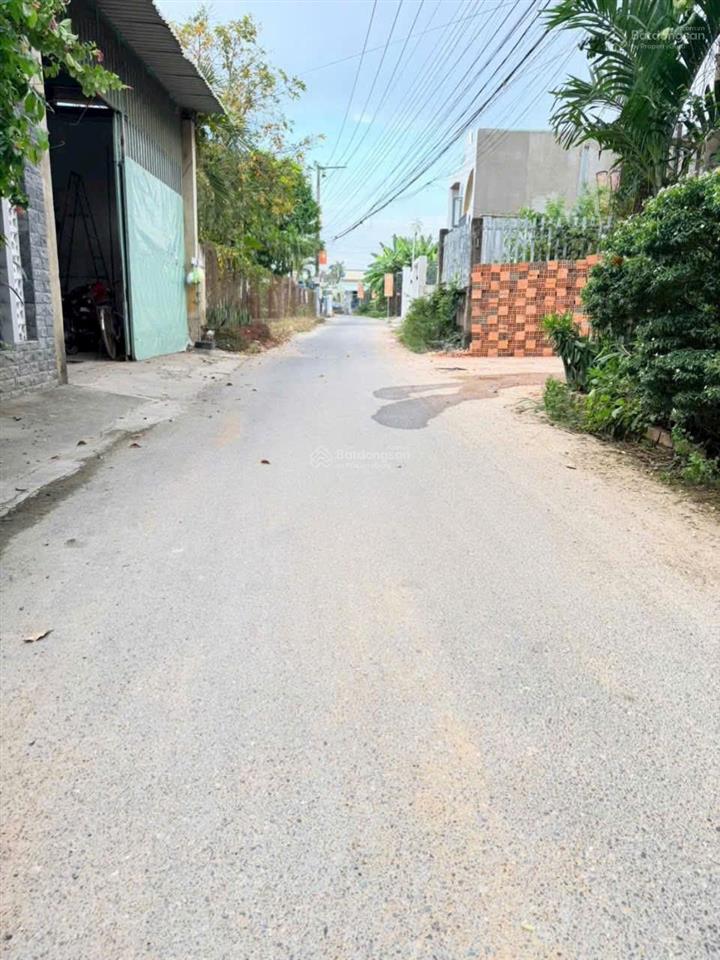 Bán gấp nhà mặt tiền kinh doanh 1 trệt 1 lầu sổ riêng thổ cư 100%, gần trung tâm phường tân triều