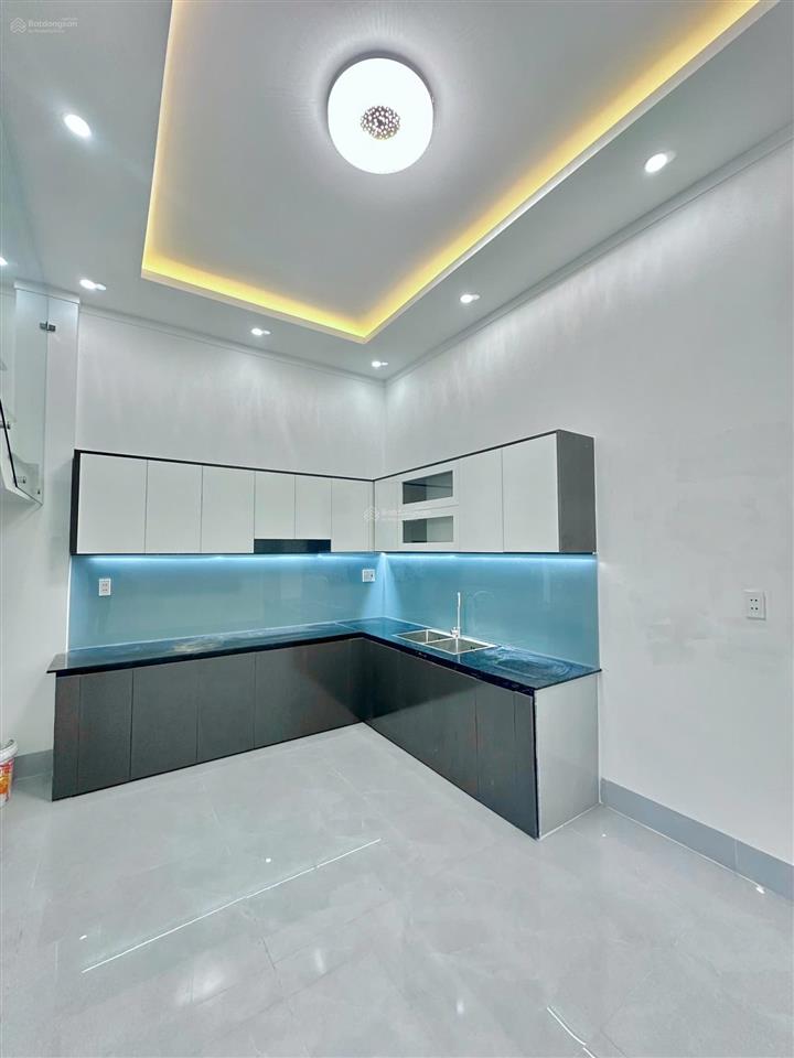 Bán gấp nhà mặt tiền kinh doanh 1 trệt 1 lầu sổ riêng thổ cư 100%, gần trung tâm phường tân triều