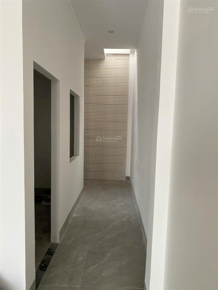 Bán gấp nhà 1 trệt 1 lầu đang hoàn thiện ngay kdc lavender sổ riêng thổ cư, tt 668tr nhận nhà ngay