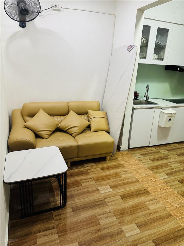Cho thuê phòng 1 ngủ, 1 khách, bếp, 1 wc, 50m2 đầy đủ tiện nghi có thang máy